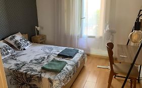 Appartement 2 chambres accès direct circuit et gare en tram en moins de 10mn